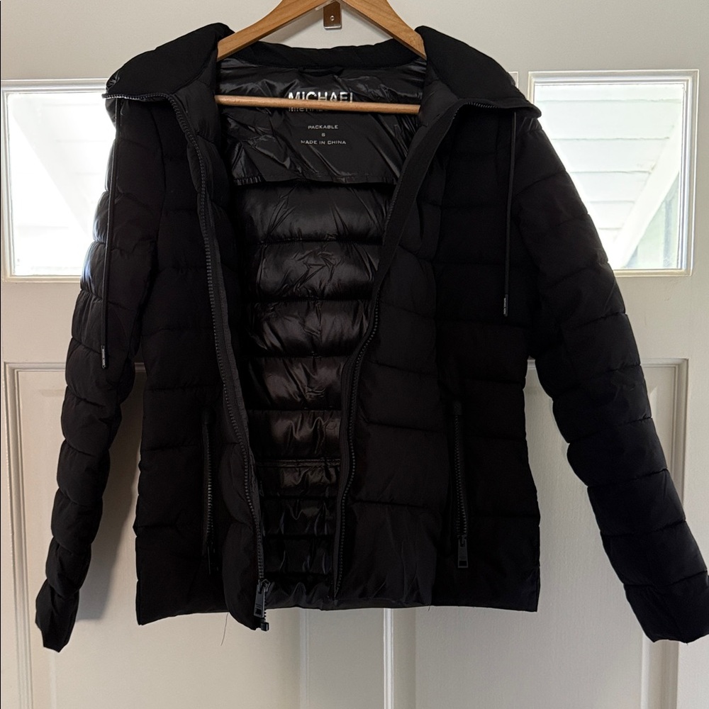 Michael Kors Women's Elegant Black Puffer Coat